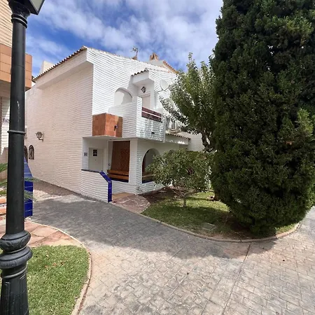 Σπίτι διακοπών Playa, Piscinas Y Jardines *