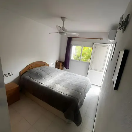 Playa, Piscinas Y Jardines Gran Alacant